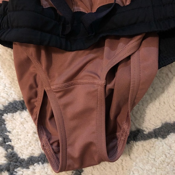 Trade - Picture 4 of 8